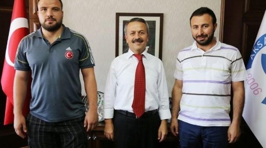 As&uuml;&rsquo;l&uuml; Milli G&uuml;reş&ccedil;i D&uuml;nya İkincisi Oldu