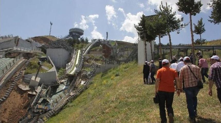 Gen&ccedil;lik Ve Spor Bakanlığı M&uuml;fettişlerinden, G&ouml;&ccedil;en Atlama Kulelerine İnceleme