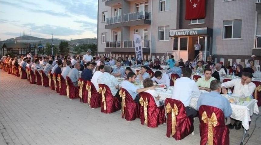 Umut Evi&rsquo;nde İftar Buluşması