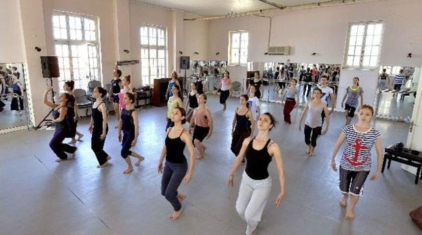 İzmir Festivali Yine &Ccedil;ok Renkli Ge&ccedil;ecek