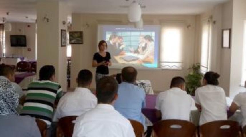 Otel Personeline İletişim Semineri