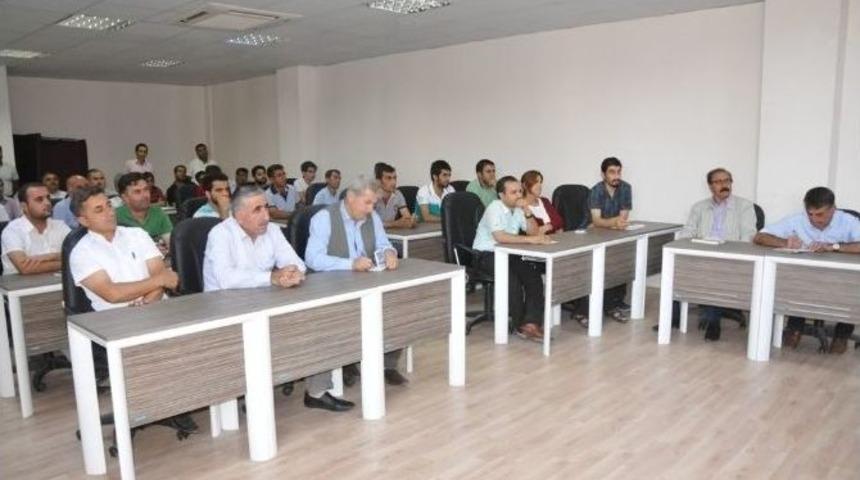 Silopi'de 'rojava İ&ccedil;in El Ele' Yardım Kampanyası