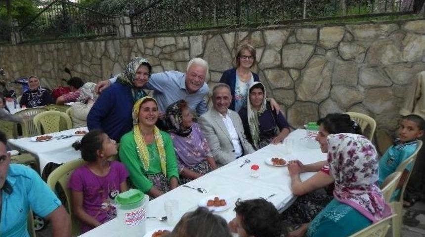 Başkan Badem'e İftarda "halkın Başkanı" Sloganları