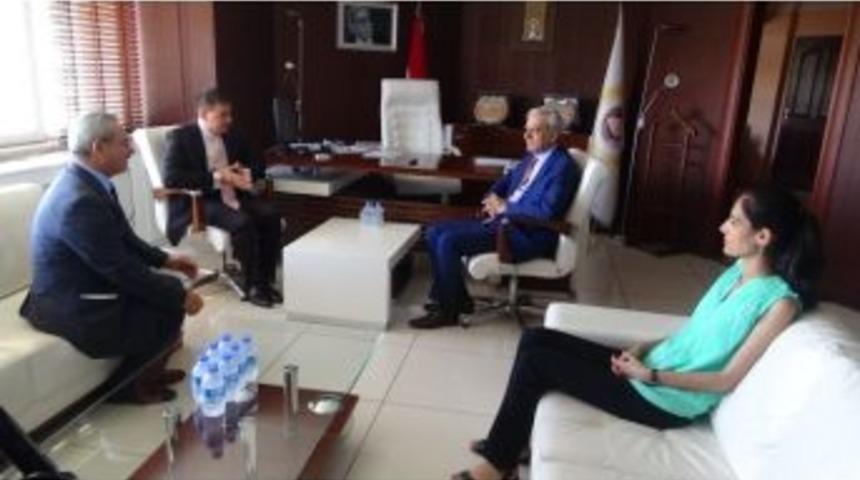 Abd Adana Başkonsolosu Espinoza Ahmet T&uuml;rk&rsquo;&uuml; Ziyaret Etti