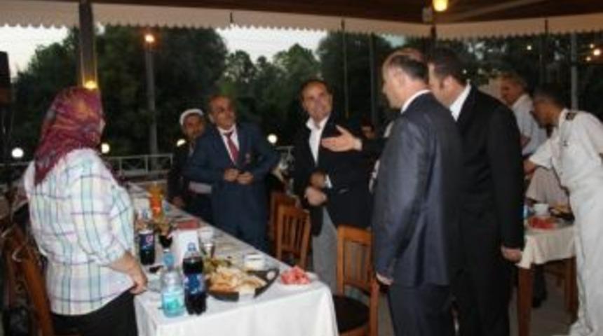 Şehit Yakınları Ve Gazilere İftar Verildi