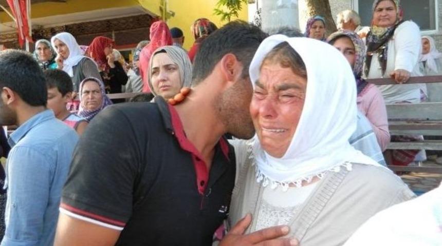 Umreye Giden 21 Kişi Dualarla Uğurlandı