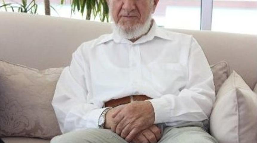 &Uuml;nl&uuml; İlahiyat&ccedil;ıdan Memleketine İmam Hatip Lisesi