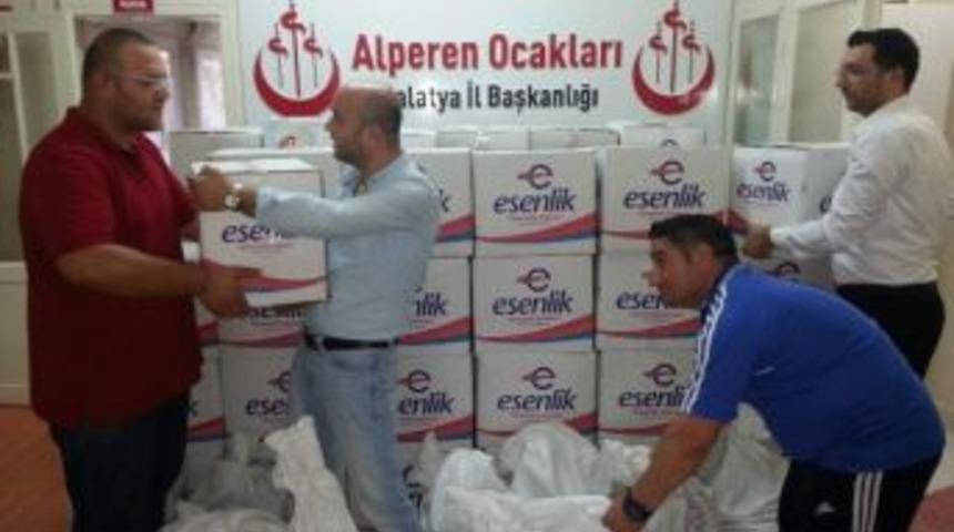 Alperen Ocakları'ndan Fakirlere Gıda Paketi