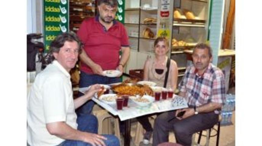 Kılı&ccedil;, İftar'dagazetecilerle Bir Araya Geldi