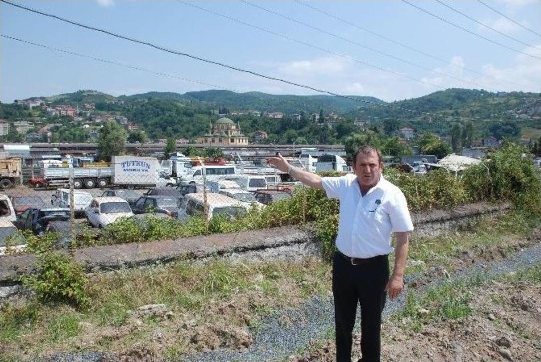 Bu İl&ccedil;enin Yarısı İcralık