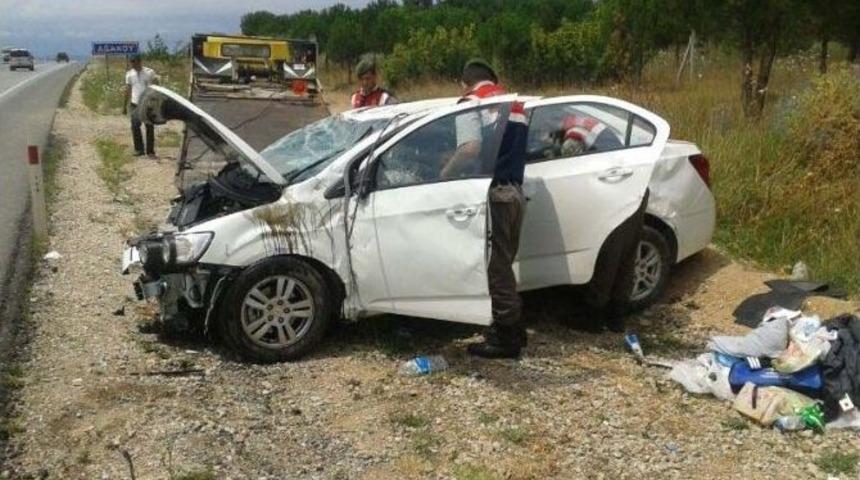 Biga'da Trafik Kazası: Altı Yaralı