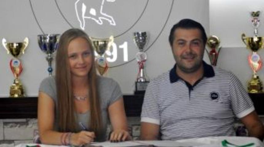 Bolu Belediyespor Bayan Voleybol Takımı Transferde Tam Gaz