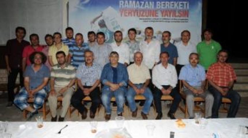 Yetim &Ccedil;ocuklar İ&ccedil;in İftar D&uuml;zenlendi