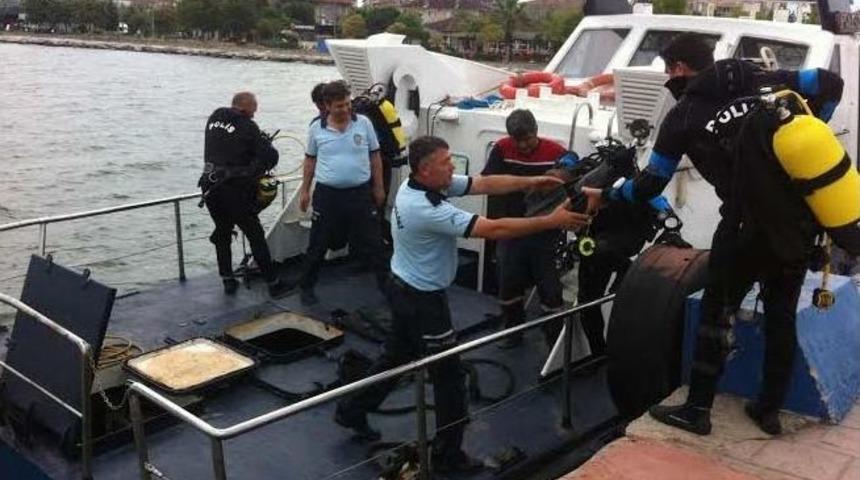 Vapurdan Atlayan Şahsı Arama &Ccedil;alışmaları Devam Ediyor