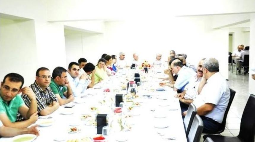 Sağlık &Ccedil;alışanları İftarda Bir Araya Geldi