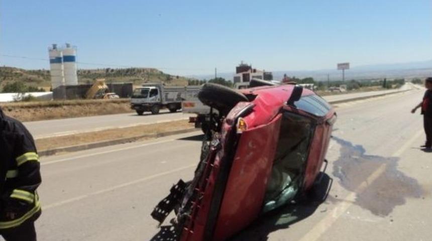 İki Kazada Beş Kişi Yaralandı