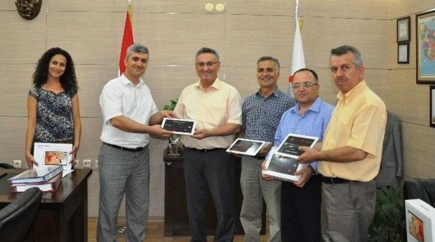 Targel Personeline Tablet Bilgisayarlar Dağıtılmaya Başlandı