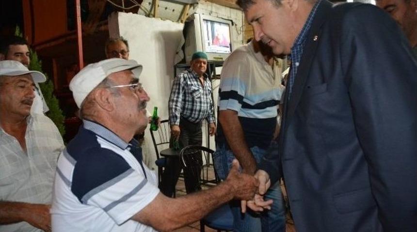 Vatandaşlar Başkan &Ccedil;er&ccedil;i'yi Bağrına Bastı