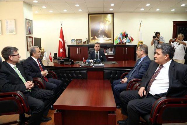 K&uuml;lt&uuml;r Ve Turizm Bakanı &Ccedil;elik: 2