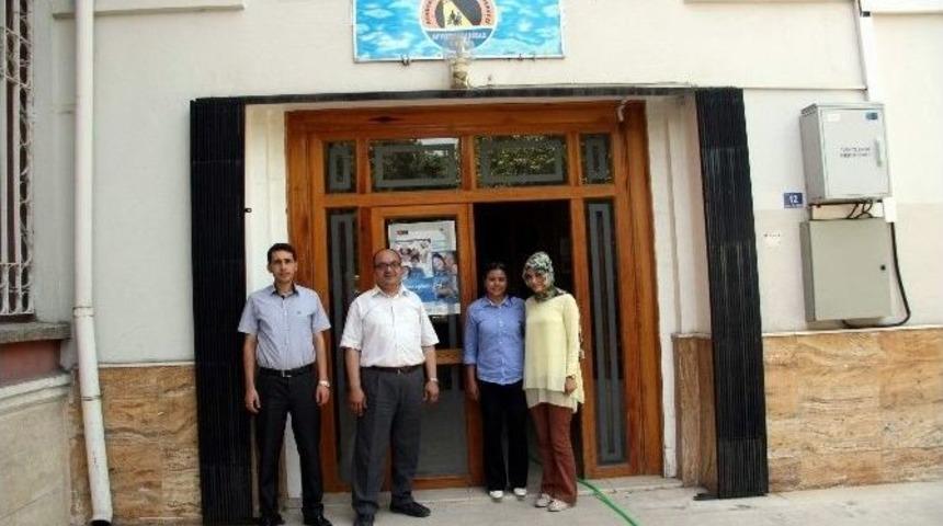 Afyonkarahisar&rsquo;da Hastalıkları Nedeniyle 10 &Ouml;ğrenci Evde Eğitim G&ouml;r&uuml;yor