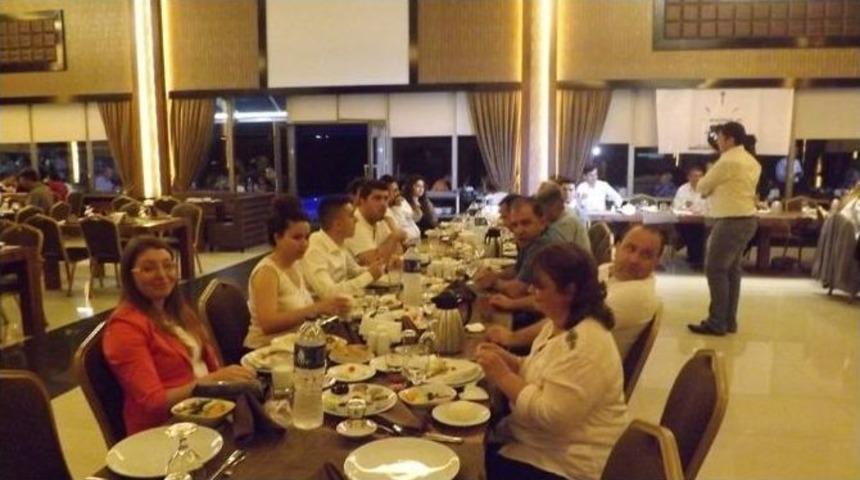 Girişimciliği Destekleme Derneği &Uuml;yeleri İftar Yemeğinde Buluştu
