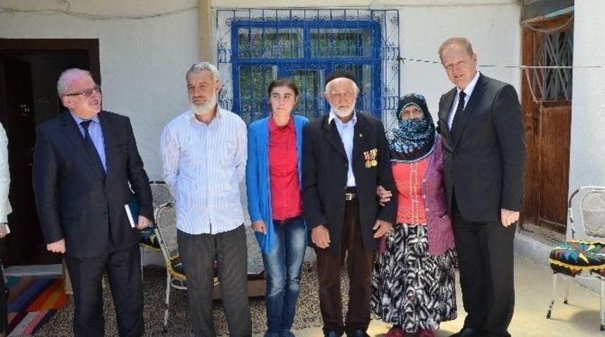 Vali Yavuz Şehit Annesi Ve Kore Gazisini Ziyaret Etti