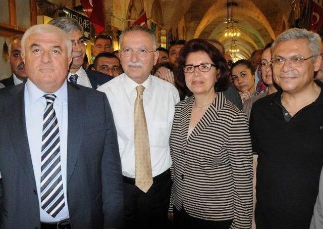 Ekmeleddin İhsanoğlu, Gaziantep Çarşısını Gezdi 1