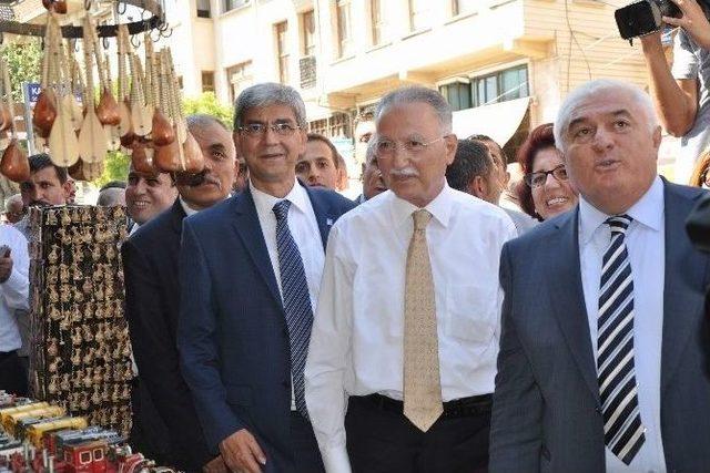Ekmeleddin İhsanoğlu, Gaziantep Çarşısını Gezdi 2