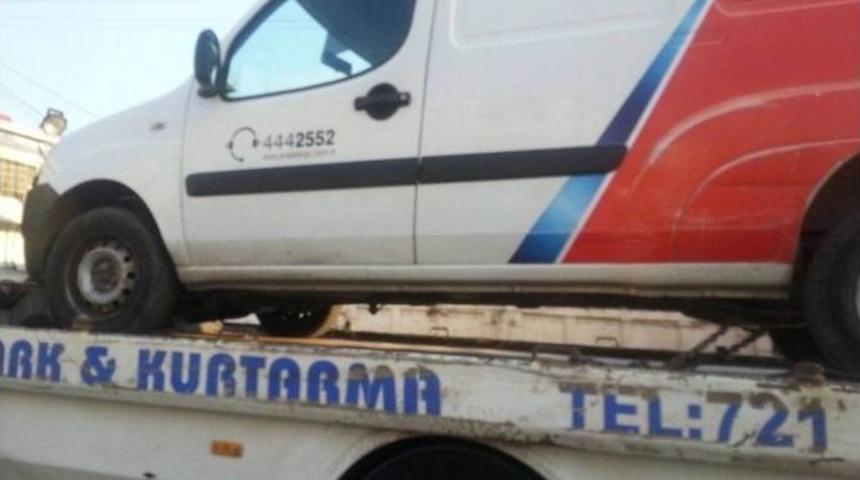 Bor&ccedil;lu Ara&ccedil;lar &Ccedil;ekiliyor