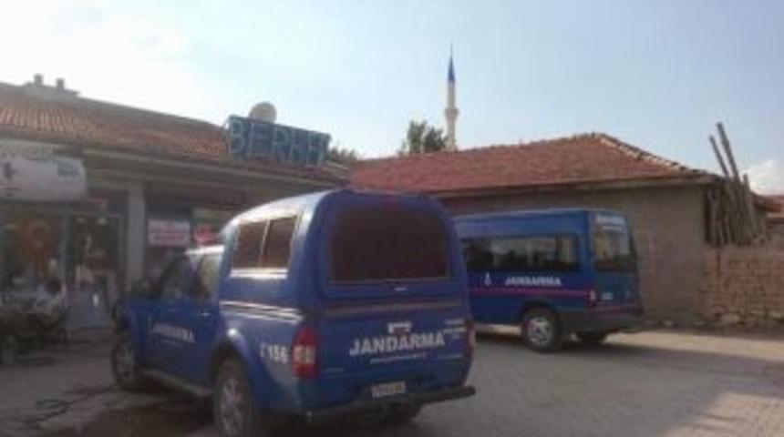 Afyonkarahisar'da Silahlı Kavga: 1 &Ouml;l&uuml;