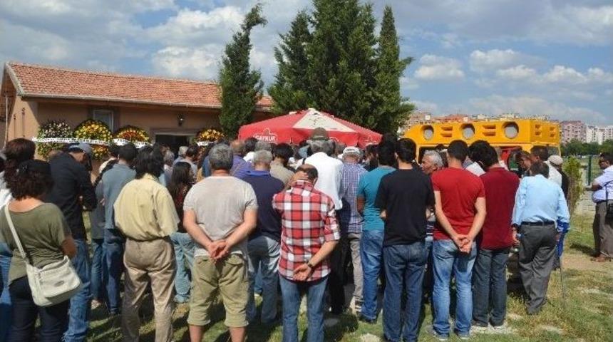Kck Y&uuml;r&uuml;tme Konsey &Uuml;yesi Rıza Altun'un Annesi Hatice Altun Son Yolculuğuna Uğurlandı