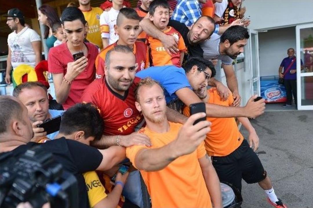 Galatasaray Yeni Sezon Hazırlıklarını S&uuml;rd&uuml;r&uuml;yor