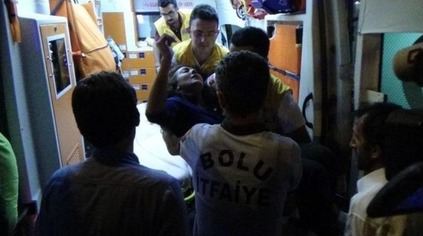 Bunalıma Giren Gen&ccedil; Kadın Bileklerini Kesti