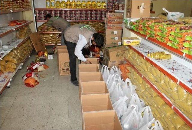 Van Rahmet Eli Gıda Bankası&rsquo;nın Yardımları Devam Ediyor 1