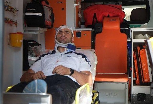 Trafik Kazası: 3 Yaralı 1