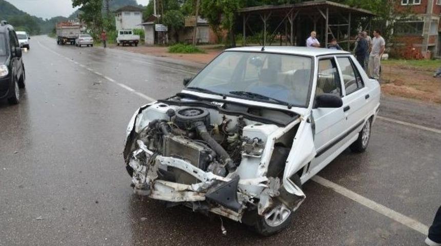 Fatsa&rsquo;da Trafik Kazası: 1 Yaralı