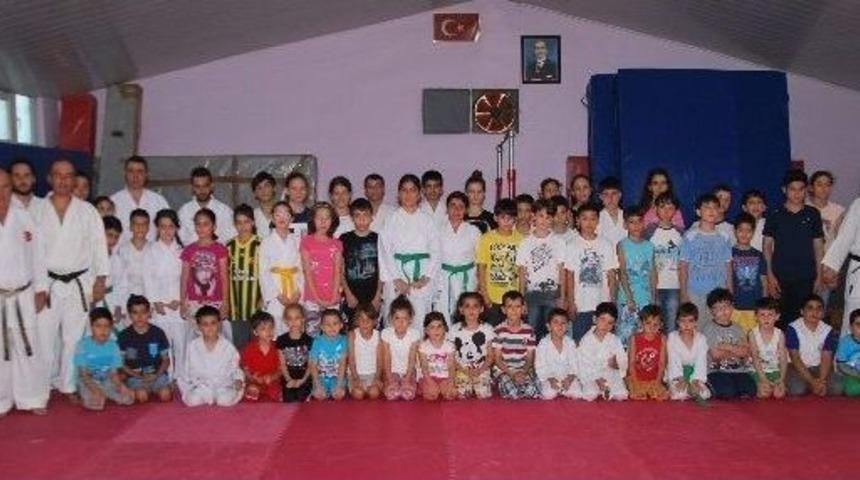 Aydın Gen&ccedil;lik Spor Yaz Sporcularını Sevindirdi