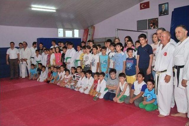 Aydın Gençlik Spor Yaz Sporcularını Sevindirdi