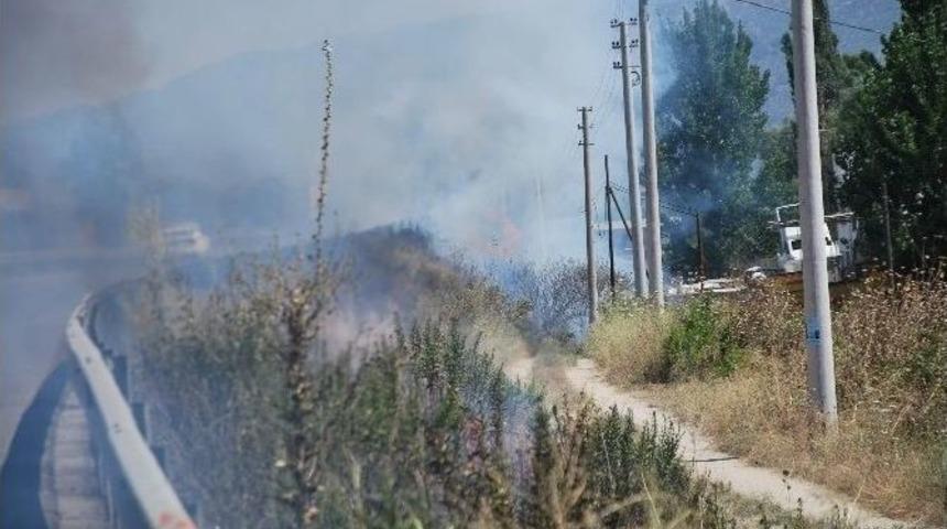 En Fazla Yangın Yol Kenarında Ve Sigaradan &Ccedil;ıkıyor