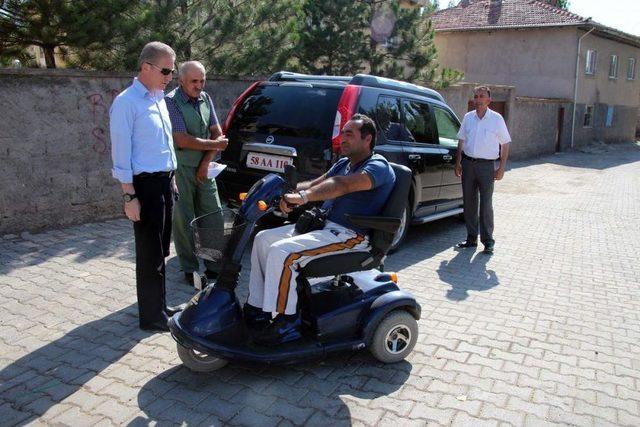 Kaymakam G&uuml;l, K&ouml;ylerde Temaslarda Bulundu 1