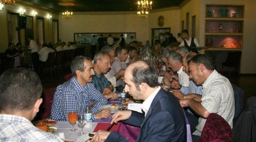 Hasankaleliler İftar Yemeğinde Birlik Ve Beraberlik Mesajı Verdiler