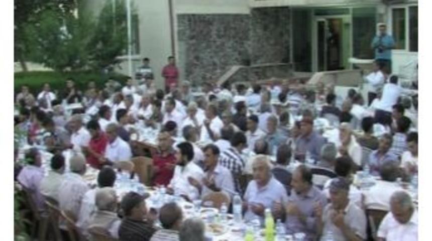 Kale&rsquo;de İftar Yemeği Verildi