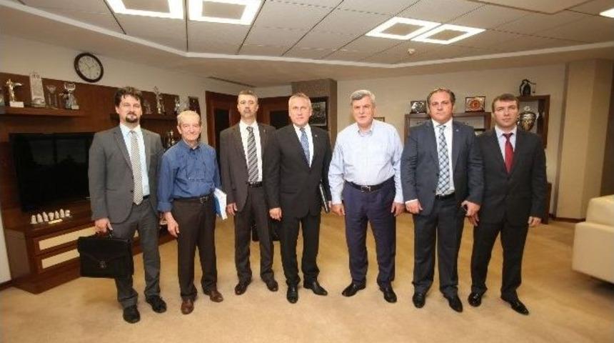 Macar Başkonsolosu Kiss, Başkan Karaosmanoğlu&rsquo;nu Ziyaret Etti