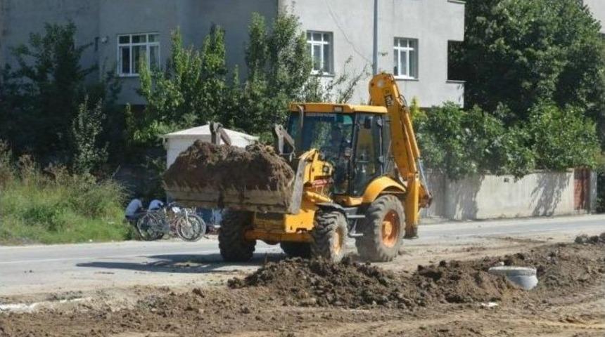 Kapaklı'da Dere Islah &Ccedil;alışmaları Devam Ediyor