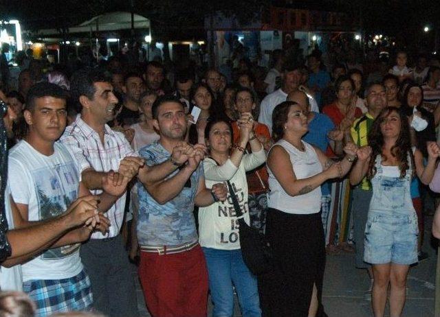 Adıyamanlılar Gecesi&rsquo;nde Halaylar &Ccedil;ekildi 2