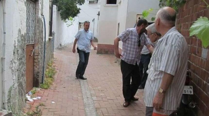 Hırsız &Ccedil;antayı Boşaltıp Ka&ccedil;tı