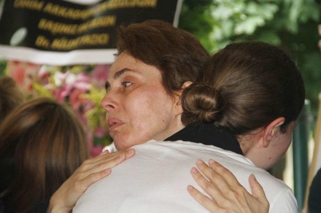 Gen&ccedil; Yazar Eren Demir Son Yolculuğuna Uğurlandı