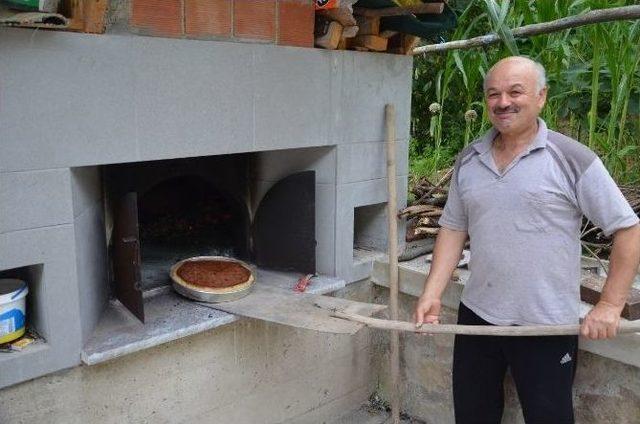 K&ouml;ylerdeki Taş Fırın Geleneği Devam Ediyor 1