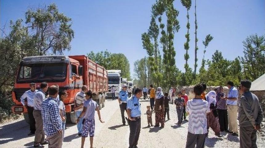 Ahlat&rsquo;ta Yol Kapatma Eylemi