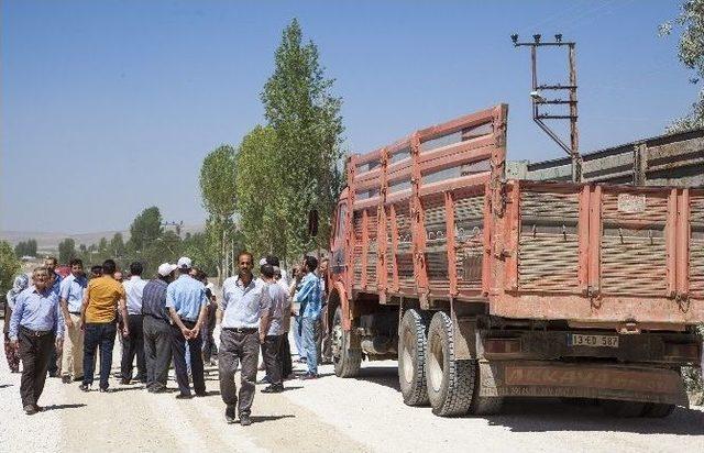 Ahlat’ta Yol Kapatma Eylemi